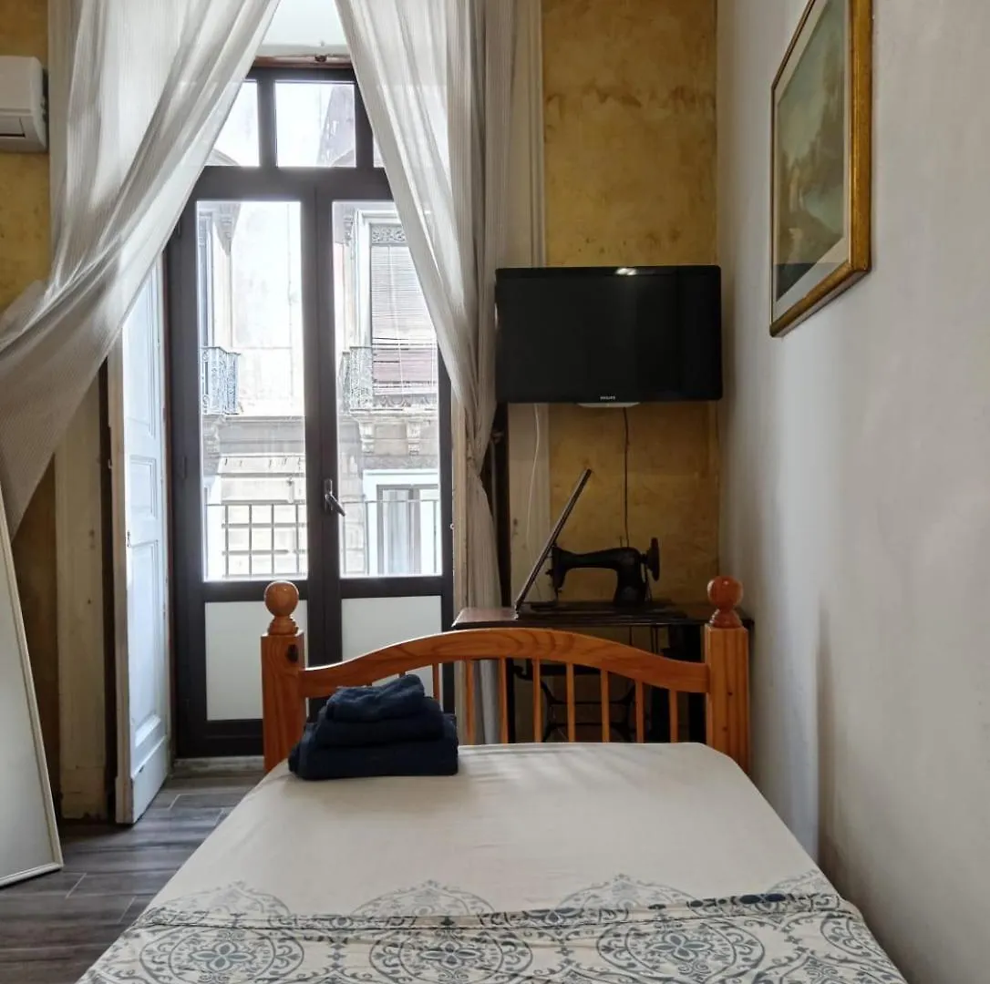 カターニア Art In Center Bed & Breakfast 0*,