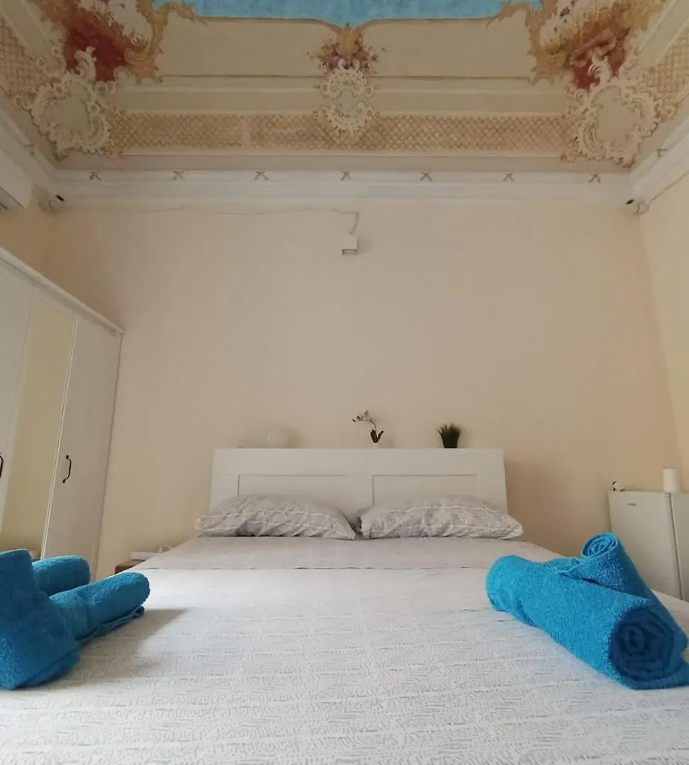 カターニア Art In Center Bed & Breakfast